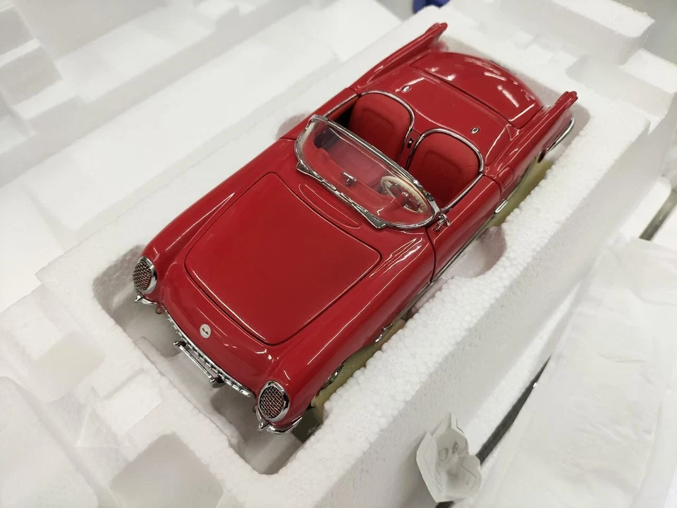 Franklin Mint 1954 CORVETTE RED (B11WN71) 1/18 Scale Model Car with Box Used - Image 1 of 4