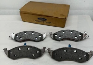 Ford Front Brake Pad Set E9SZ-2001-A 1989-1992  T-BIRD, MERCURY COUGAR - Bild 1 von 4