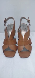 Worthington Womens Shoes Size 8.5 Brown.           (4) - Picture 1 of 9