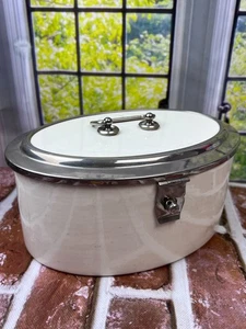 Art Deco white enamel bread cookie biscuit box - Picture 1 of 10
