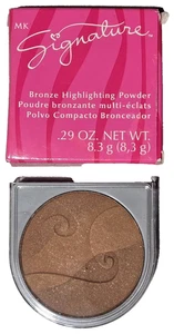 Mary Kay Signature BRONZE HIGHLIGHTING POWDER 0,29 oz 8,3 g Neu im Karton Neu im Karton NEU - Bild 1 von 4