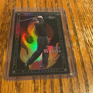 2021 Skybox Metal Universe Champions Tiger Woods Hochofen #BF-20 R377 - Bild 1 von 4