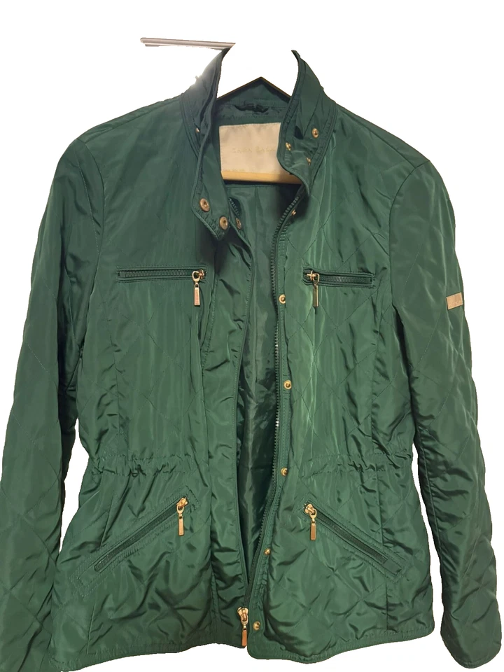 Chaqueta cortavientos ZARA para mujer talla grande bolsillos cremalleras verde. Envío gratuito. Foto 1 de 4