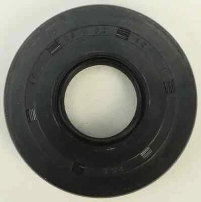 Vertex Engine Oil Seal for John Deere Cyclone 440 76-78 - Image 1 of 4