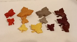12 Fall Theme Leaf Buttons -loop on bottom - Picture 1 of 6
