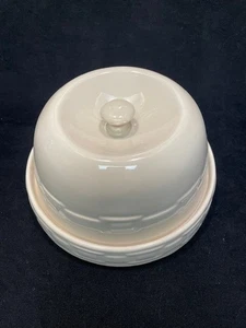 Longaberger Woven Traditions Round Covered Cheese Dish - Picture 1 of 5