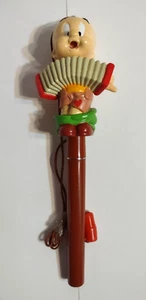 Vintage 1995 Elmer Fudd Playing Accordion Pen Necklace Hawaii Pen Doesn't Work - Picture 1 of 5