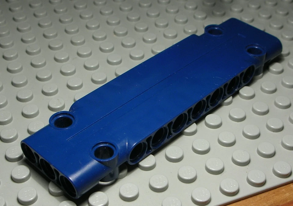 Lego Technic Cover Panel 3x11 Dark Blue - Image 1 of 1