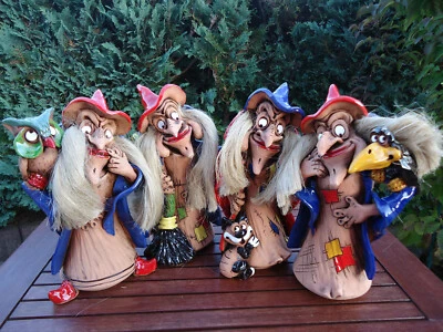 Keramik Hexe Gartenstecker Terrasse Garten Deko Figur mit Rabe Katze Eule Besen - Bild 1 von 4