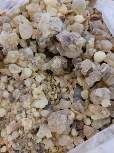 100 Gramm - أفضل انواع لبان الذكر العامودي او اللبان - Bild 1 von 1