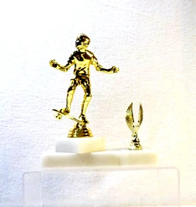 SKATEBOARD TROPHY, SKATEBOARD AWARD, SKATEBOARD WHITE MARBLE BASE FREE LETTERING - Bild 1 von 4