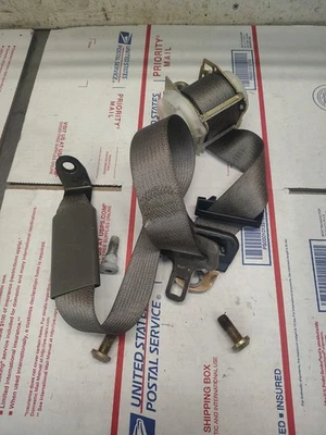2002 - 2004 GMC Envoy Rear Left Driver Side Seat Belt Retractor Pewter OEM - Image 1 of 2