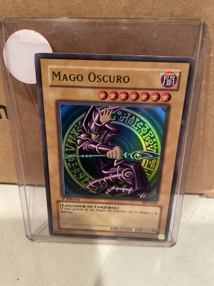 Yugioh Dark Magician SDY-006 Ultra Rare 1st Edition NM spanish - Image 1 of 4
