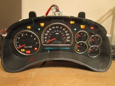 02 03 04 Cuadro de instrumentos velocímetro GMC Envoy 150 k millas 15115883 2002-2004 Foto 1 de 4