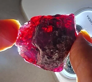 Certified 174.70 Ct Natural Red Painite Rough Unheated Mozambique Facet Gemstone - Picture 1 of 5