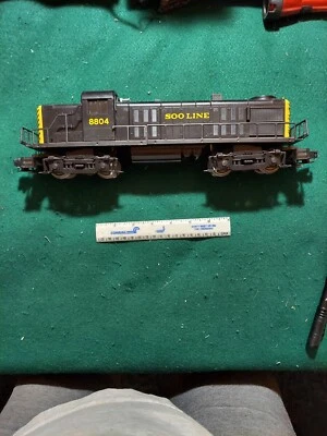 LIONEL #18804 SOO LINE RS3 POWERED DIESEL - Image 1 of 4