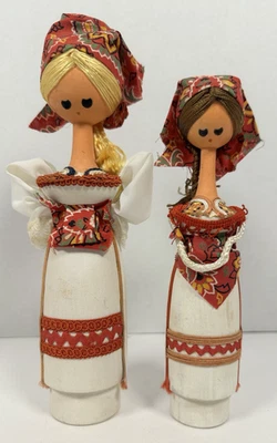 Pareja de madera hecha a mano vintage arte popular clavija muñecas estante cuidador pintado a mano MCM Foto 1 de 4