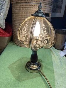 Vintage Glass Panel Table Lamp White Flower Gold Switched 36cm - Picture 1 of 7