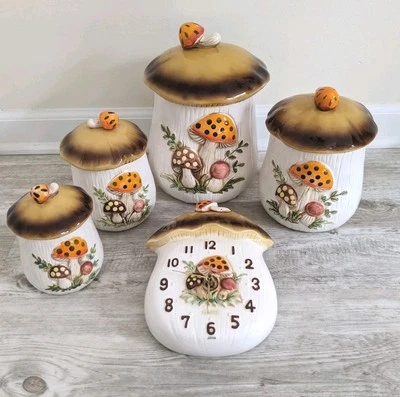 Vintage 1978 Sears Merry Mushroom 5 Piece Lot - Canisters & Clock  - Image 1 of 4