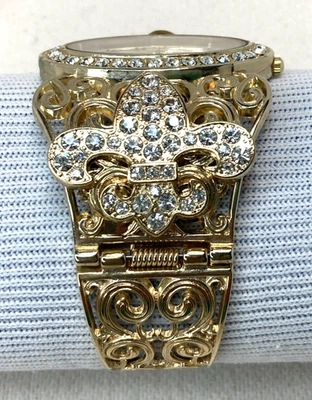 Women's Watch Geneva Platinum  44mm Silver Tone Bling Crystals New Battery 7.5" - Image 1 of 4