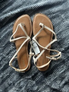 Express Strappy Flat Sandal - Picture 1 of 2