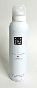 The Ritual Of Sakura Foaming Shower Gel Organic Rice Milk & Cherry Blossom - Bild 1 von 4