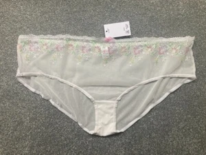 BNWT George Entice White Floral Embroidered Short Briefs Sizes 18 & 22 - Picture 1 of 2