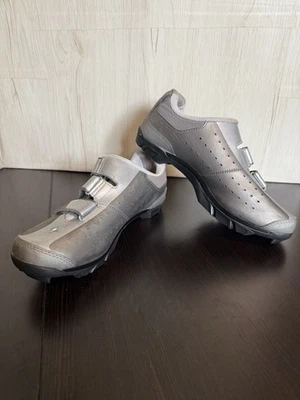 Zapatos de ciclismo de carretera Specialized Riata gris plata para mujer EU 38 US 7.25 Foto 1 de 4