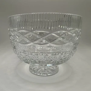 Vintage WATERFORD Book of Kells 8.75" Footed CRYSTAL BOWL Excellent Condition! - Picture 1 of 9