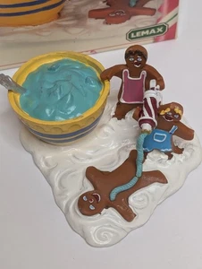 Lemax Sugar N Spice - Making Friends Gingerbread Christmas Village Accessory - Picture 1 of 7