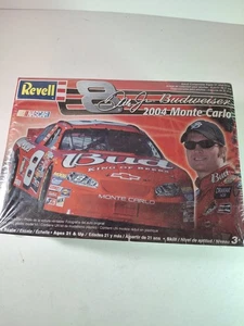 Revell Maßstab 1:24 Dale, Jr. #8 Budweiser 2004 Monte Carlo NASCAR, Neu & Versiegelt. - Bild 1 von 8