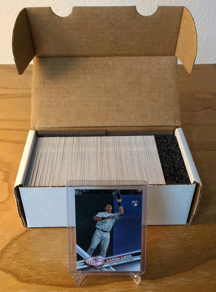 2017 TOPPS 棒球系列 1 完整套装 1 - 350(手工收藏)法官 RC — 第 1/4 张图片
