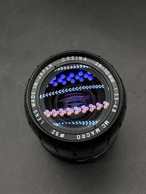 Cosina 28-70mm 1:3.5-4.8 MC MACRO 52mm - Image 1 of 4