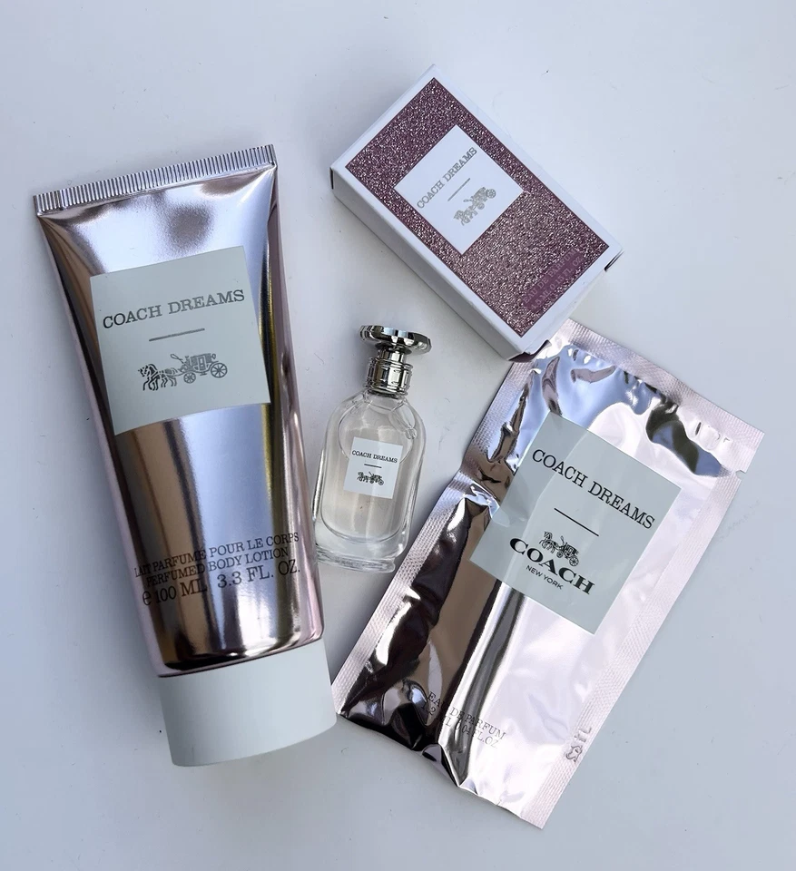 Coach Dreams Crema de Manos y Mini Perfume y Muestra Juego de 3 Piezas Foto 1 de 1