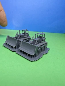 Z scale set of 2 Small bulldozers - Picture 1 of 7