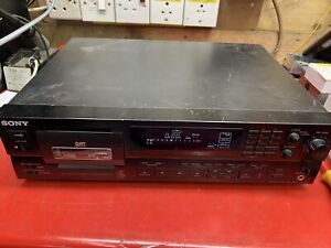 Sony DAT DTC-750 tape Digital Audio Tape Recorder