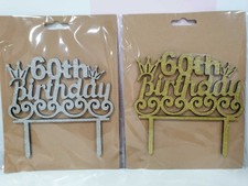 CAKE TOPPER CON SCRITTA 60TH BIRTHDAY IN LEGNO SOPRATORTA TORTA 60 COMPLEANNO