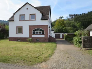 Erstbezug nach Sanierung: zwei Wohnhäuser, 1 Wohngebäude 140 qm, 2 Wohngebäude 6 - Bild 1 von 20