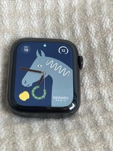 Hermes Apple Watch Series 5 ( Deployment buckle ) - Photo 1 sur 8