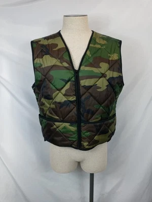Vintage Woodland Camo Quilted Vest Mens L Puffer Liner 90s Y2K Outdoor Northwest - Image 1 of 4