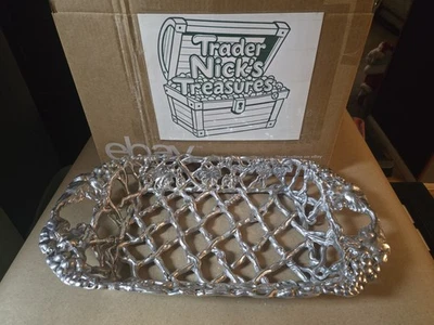 Soporte para cazuela Arthur Court Like uvas vides celosía pesada vintage Foto 1 de 4