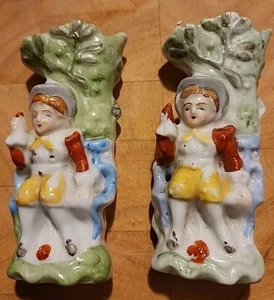 Lot of 2 Vintage Made In Japan Porcelain Boy and Girl Bud Vases Wall Pockets - Picture 1 of 10