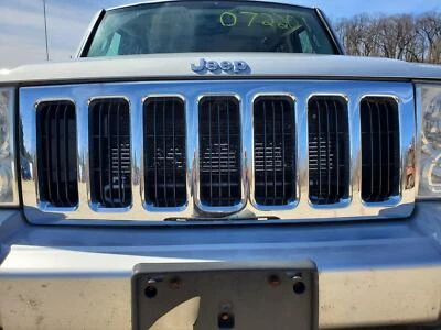 Rejilla (cromo) (insertos de barra vertical) Jeep Commander 2006-2010 Foto 1 de 4