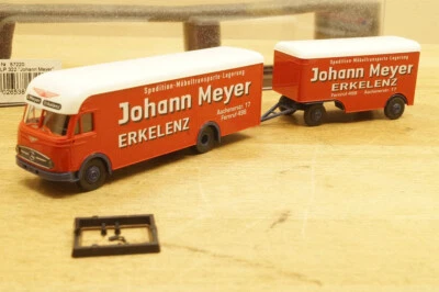 Ho 1:87 BREKINA 57220 Mercedes-benz MB LP 322 Möbelzug " Johann Meyer " Nuovo - Immagine 1 di 4