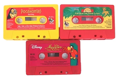 3 cintas de casete vintage de lectura de Disney solo Pocahontas, Aladdin y Rey León Foto 1 de 4