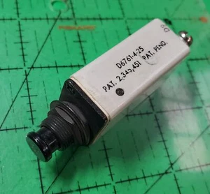 Interruptor de circuito aviónica D6761-4-25 Klixon 25A 1 pieza - Imagen 1 de 1