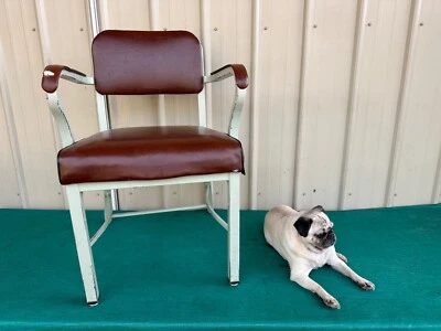 Sillón de postura Sturgis vintage años 60 metal vinilo oficina gobierno juzgado Foto 1 de 4
