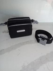 Pullman Small Black Camera Bag Black Shoulder Bag with belt loop - Picture 1 of 7