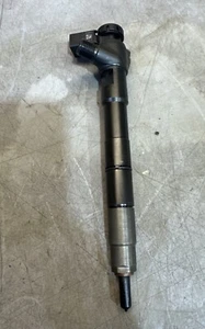SEAT LEON MK3 5F 1.6 TDI DDY FUEL INJECTOR 04L130277AN 2017 - Picture 1 of 1