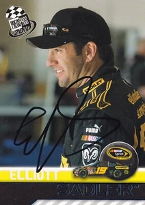 Elliott Sadler Signed 2010 Press Pass NASCAR Card #28 Autograph #19 Car Stanley - Picture 1 of 12